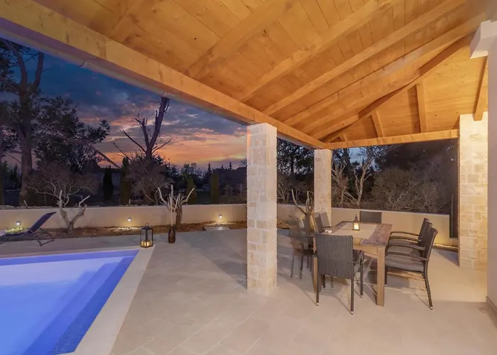 Mediterra Prima Villa Nin