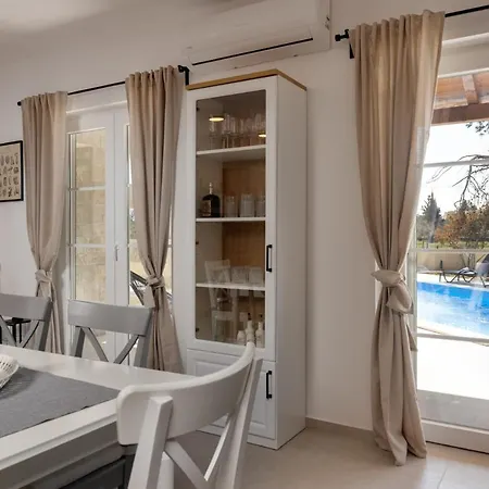 Mediterra Prima Βίλα *